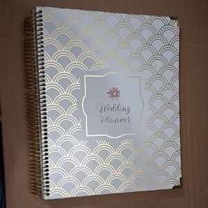 Bloom Gold and White Wedding Planner